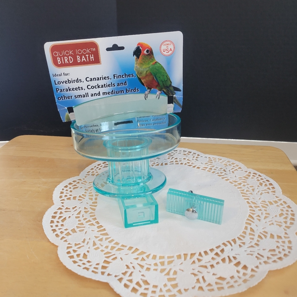 Lixit Quick Lock Bird Cage Bath For Lovebirds, Canaries, Finches, NEW